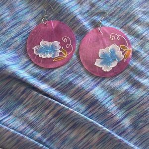 They are very light I made them they are pink blue white and yellow.